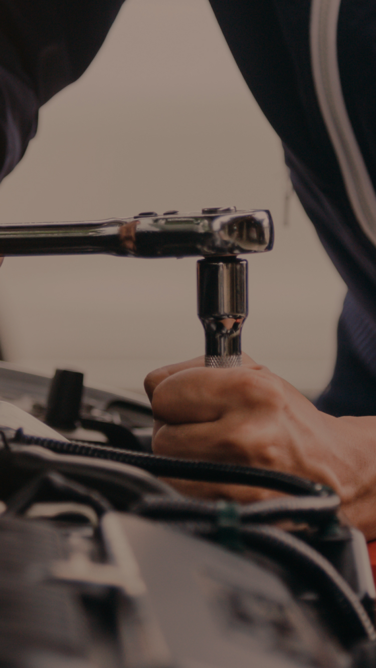 車の修理・鈑金・塗装は里見車工房へ。